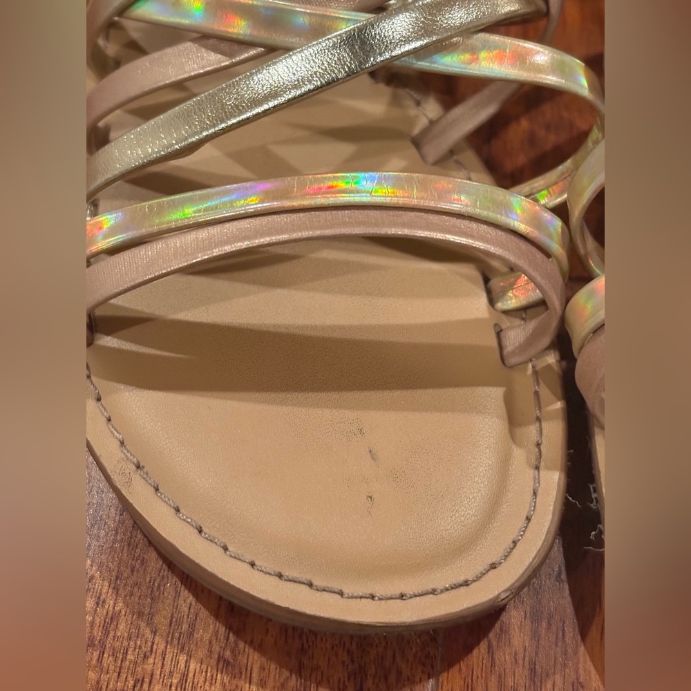 Cat & Jack Elegant Girl’s Gladiator Sandals in Tan, Silver & Iridescent Colors - Picture 6 of 7